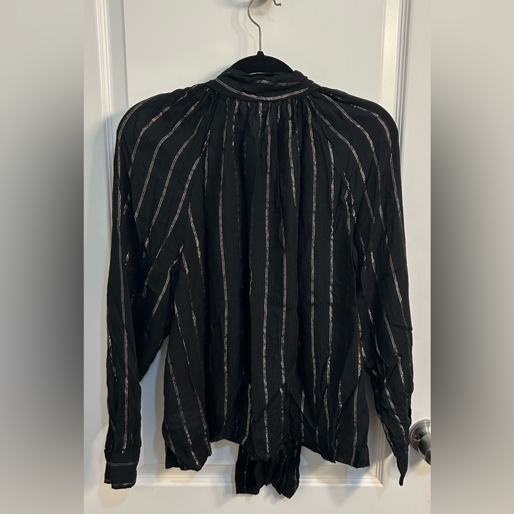 Universal Thread Blouse - Picture 5 of 5